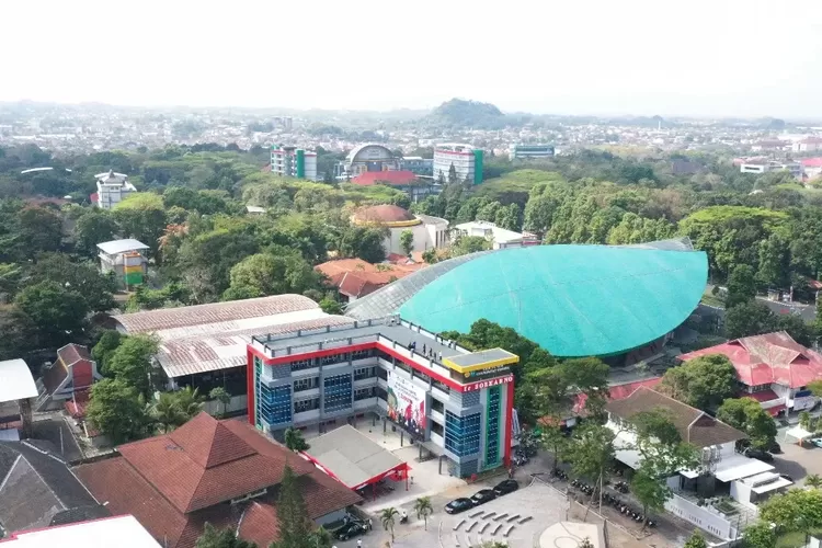 Gedung UKM Ir Soekarno Universitas Jember.