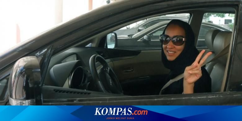 Sudah Empat Perempuan Arab Saudi Menyetir Mobil Sendiri