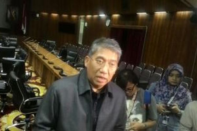 Direktur Utama BLU CPO Fund Bayu Krisnamurthi usai rapat di Kantor Kemenko Perekonomian, Perekonomian, Jakarta, Senin (22/6/2015)
