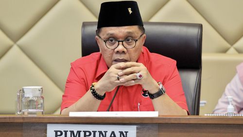 Komisi II DPR Gelar Rapat dengan Pemerintah dan Penyelenggara Pemilu Bahas PKPU Usai Putusan MK Nanti Malam