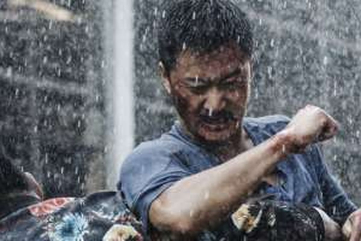 Tony Jaa beraksi sebagai Chai dalam SPL 2: A Time for Consequences.