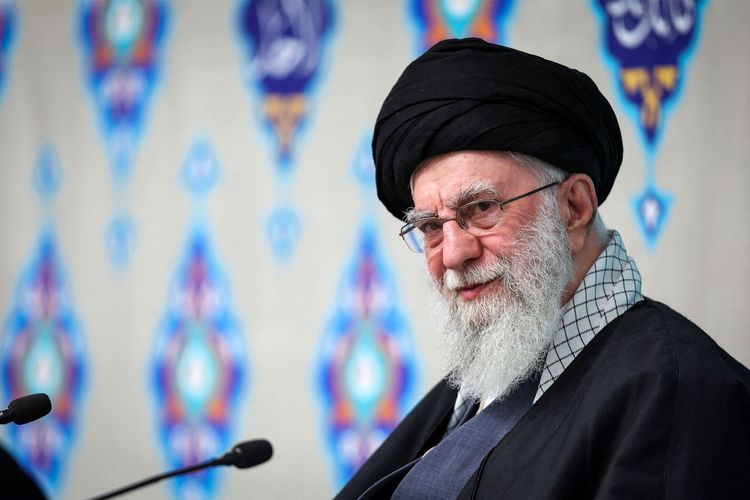 Profil Ayatollah Ali Khamenei, Sosok Penting di Balik Pertahanan Tangguh Iran
