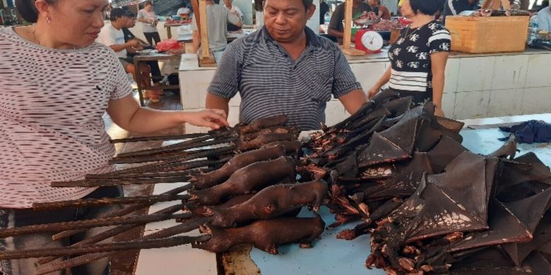 Potret pasar hewan di Manado