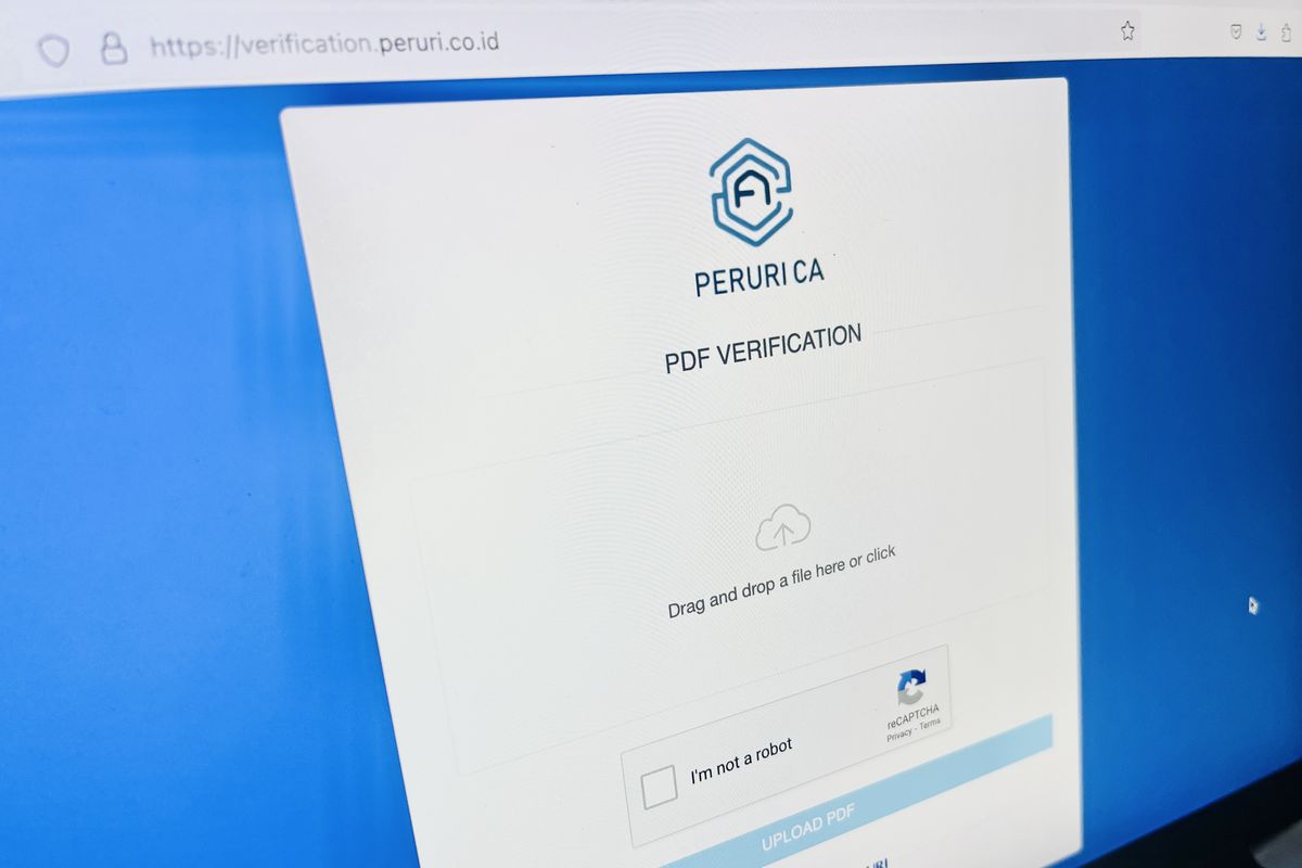 Cara cek keaslian e-meterai di dokumen pendaftaran CPNS dan PPPK 2023, salah satunya melalui website Peruri yang beralamatkan di verification.peruri.co.id.