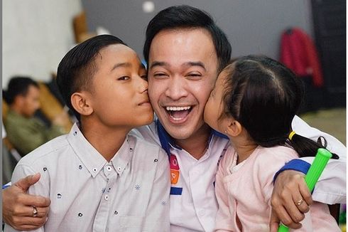 Betrand Peto Lanjutkan Sekolah di Jakarta, Ayah Kandungnya Setuju?