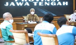 Buruh Tuntut Kenaikan UMK Jateng 2022, Begini Respons Ganjar Pranowo 