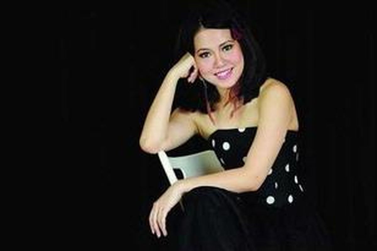 Gianti Giadi: "Menari memberi energi positif, memacu kreativitas, dan tentu saja sehat."