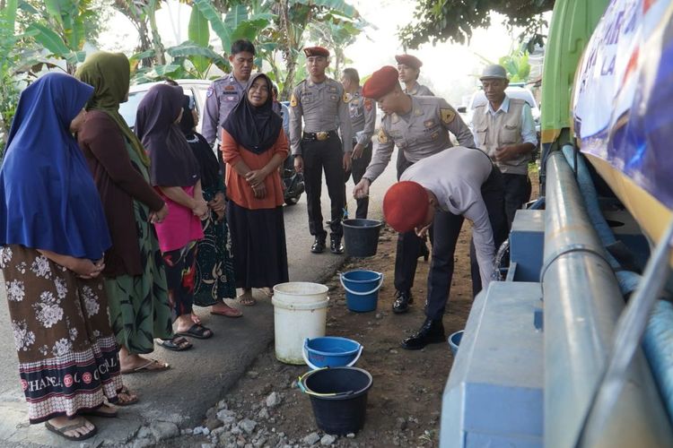 Kemarau Mulai Picu Krisis Air di Tasikmalaya, Bantuan 8.000 Liter Air Bersih Digelontorkan