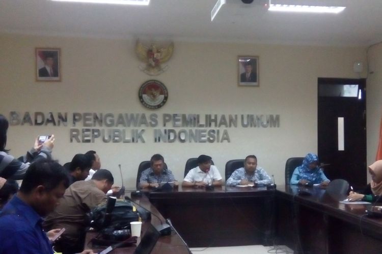 Diskusi publik di kantor Bawaslu tentang pembahasan Rancangan Undang-undang Pemilu, Jakarta, Senin (8/5/2017).