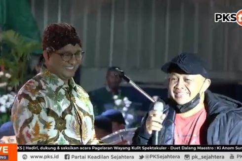 Nonton Wayang di Kantor DPP PKS, Anies Buat Kuis Berhadiah Sepeda