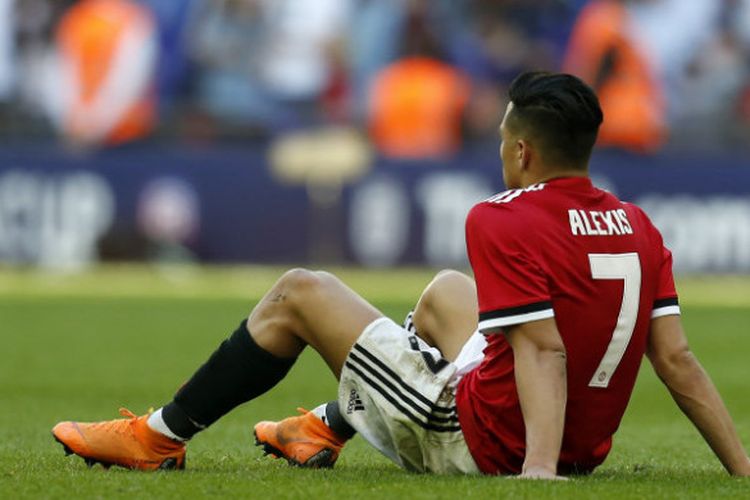 Penyerang Manchester United, Alexis Sanchez, dalam partai final Piala FA kontra Chelsea di Stadion Wembley pada Sabtu (19/5/2018)
