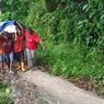 Viral, Video Warga di Sikka Gotong Peti Jenazah Sejauh 7 Kilometer 