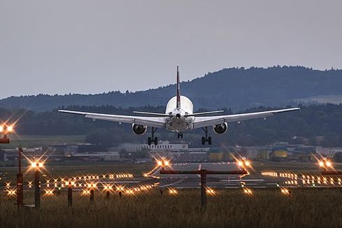 AS Larang Penggunaan Autoland di 100 Bandara akibat Sinyal 5G