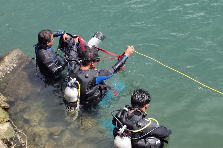 Mahasiswa Unika yang Tenggelam di Air Terjun Situmurun Danau Toba Belum Ditemukan