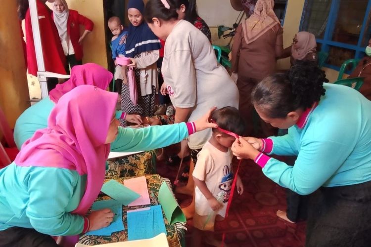 Stunting Action Hub yang merupakan salah satu program Telkom yang berhasil memenangkan penghargaan &ldquo;Community Involvement Development&rdquo; kategori Kesehatan pada ajang Indonesia Corporate Sustainability Championship (ICCS) 2025. 