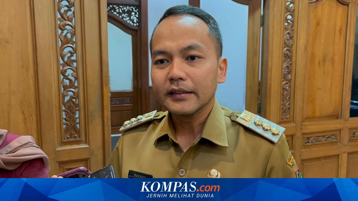 The controversy over the display of Jokowi’s birthday has long trails, the mayor of Solo is suspected of abuse of his authority