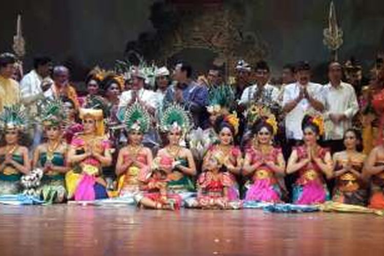 Konferensi Bhagawad Gita di Gedung ISI Denpasar, Bali, Sabtu (25/6/2016), yang dibuka oleh Ketua Dewan Perwakilan Daerah (DPD) RI Irman Gusman.