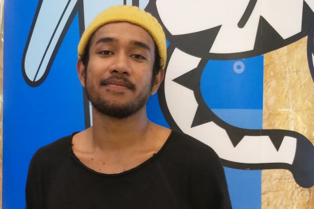 Teddy Adhitya ditemui sesudah tampil di Lotte Shopping Avenue, Jakarta Selatan, Senin (1/1/2018).