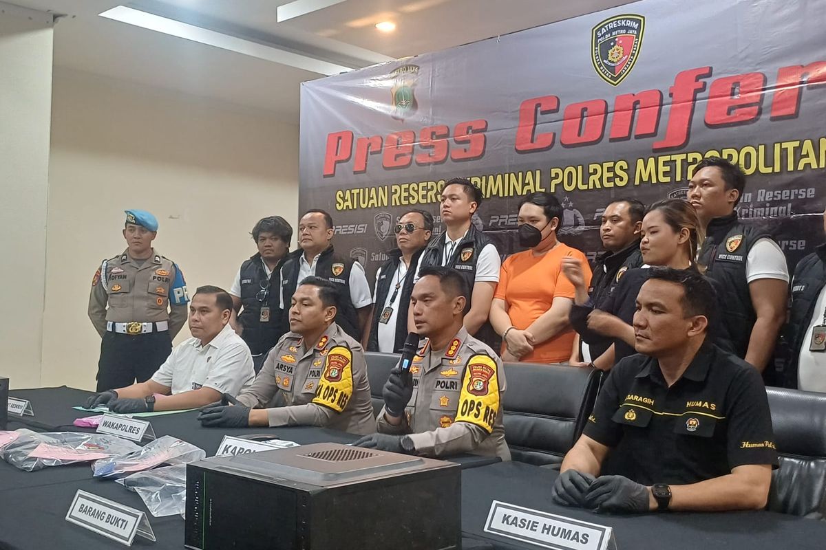 Pengelola Dua Situs Judi 