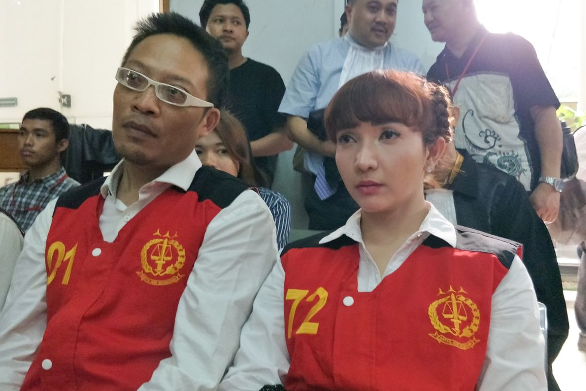 Artis Roro Fitria saat menjalani sidang di Pengadilan Negeri Jakarta Selatan, Kamis (9/8/2018).