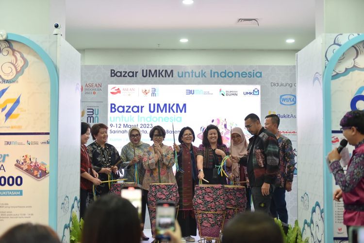 Dua perusahaan BUMN PT Wijaya Karya dan PT Bukit Asam gelar Bazar UMKM ketiga kalinya di Jakarta, Kamis (9/3/2023).