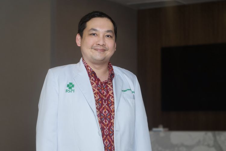dr. Aries Hariadi, DPBO, Sp.THT-KL
Dokter Spesialis THT - Bedah Kepala & Leher
RS Pondok Indah ? Puri Indah 