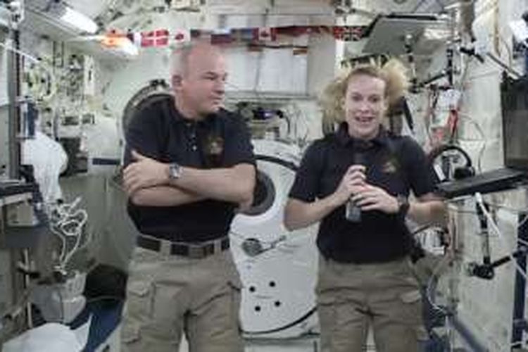 Dua astronot AS yang bertugas di stasiun antariksa internasional atau ISS 