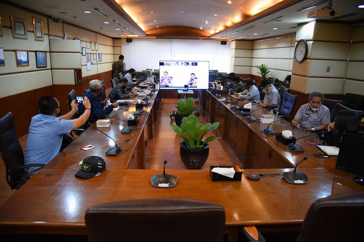 Jalannya Rapat Virtual Antara Timwas Penanganan Covid-19 DPR RI dengan Anies Baswedan.