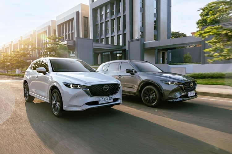 Mazda CX-5 dibekali dengan performa andal berkat mesin SKYACTIV-G empat silinder DOHC. 