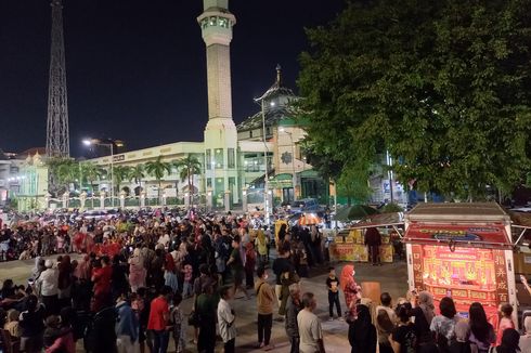 Toleransi di Semarang, Pementasan Wayang Potehi di Halaman Masjid Kauman