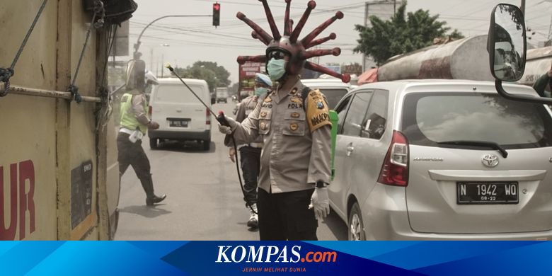 Pakai Helm Virus Corona, Wakapolres Mojokerto: Jaga Jarak ...