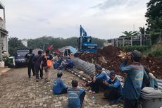 Longsor Saat Hujan, Pembangunan Turap di Melati Residence Ciganjur Diduga Kurang Perhitungan