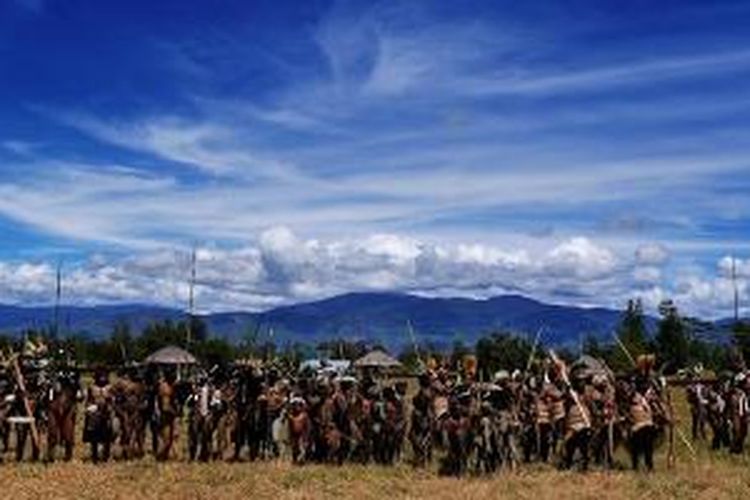 Festival Lembah Baliem di Kabupaten Wamena, Papua, berlangsung 6-8 Agustus 2015.