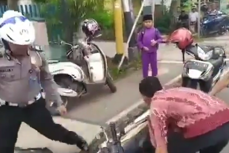 Viral video pria banting motor karena tak mau ditilang