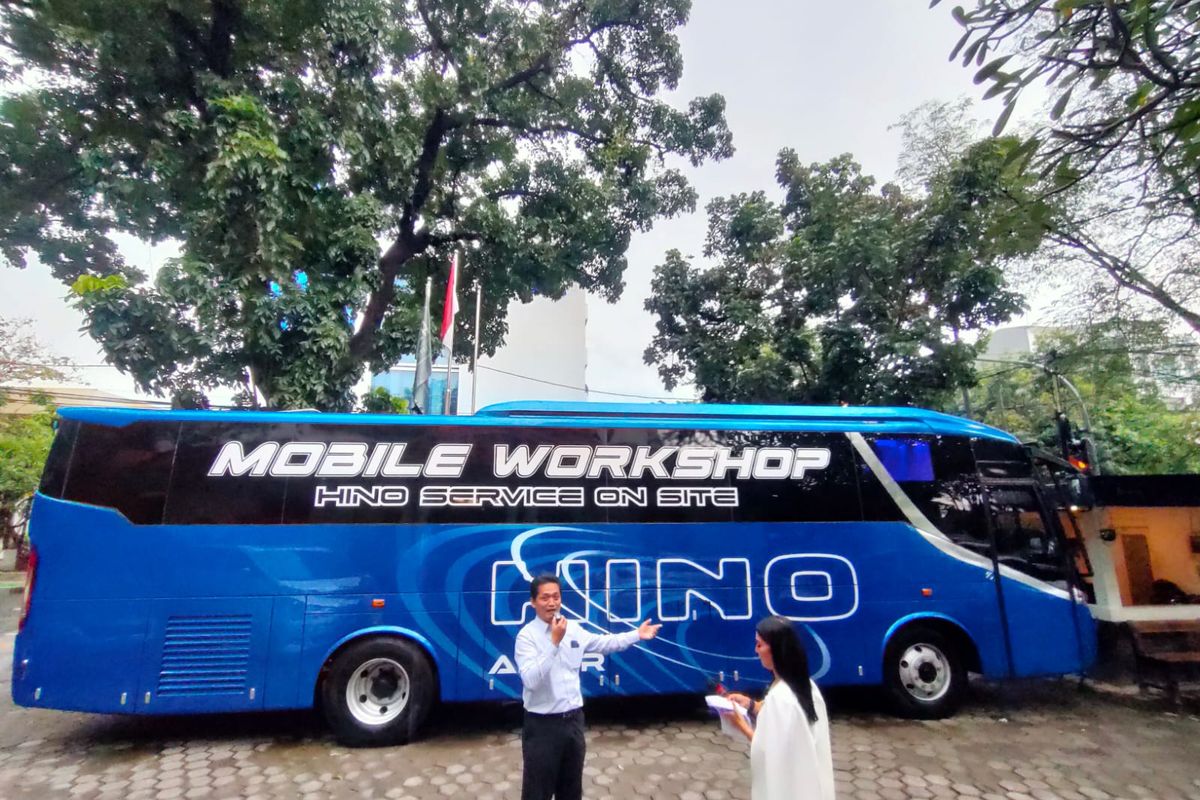 Hino luncurkan Bus Mobile Workshop untuk kelancaran mudik 2023