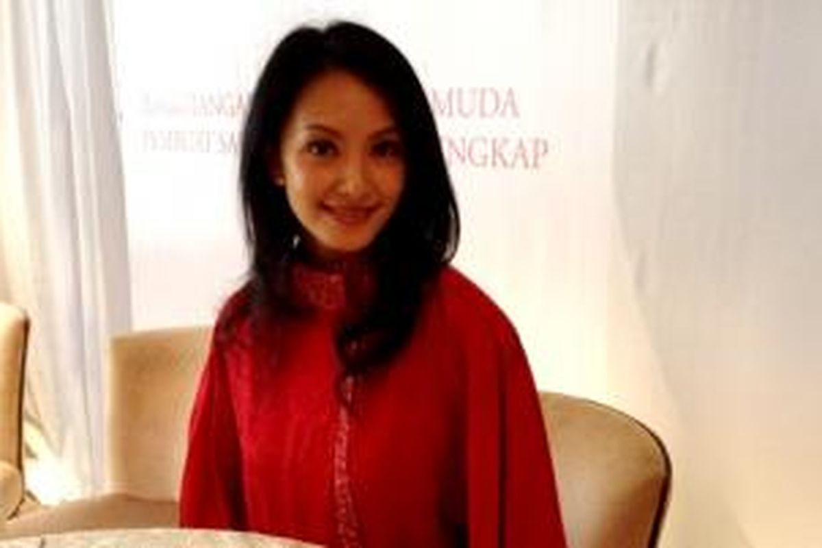 Menjalani hidup dengan bersyukur, bahagia, dan bebas dari stres, adalah kunci awet muda Susan Bachtiar.