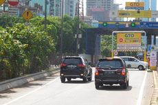 Diturunkan di Pintu Tol Semanggi, Penumpang Bus Transjakarta Kesal