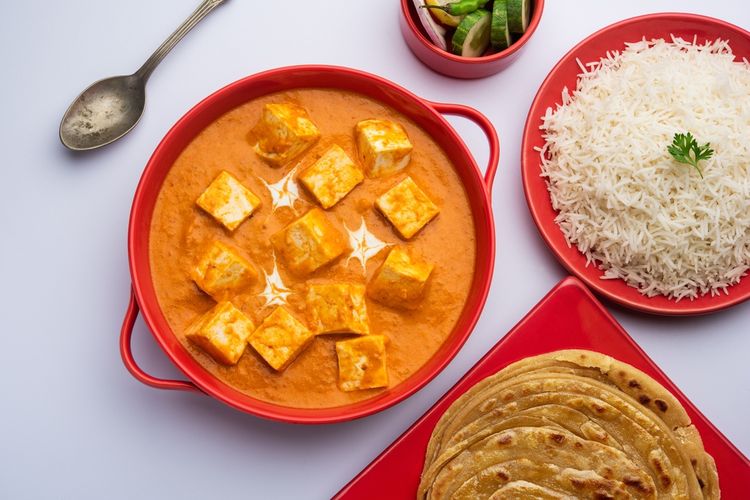 Kari tahu khas India, bisa disajikan bersama nasi bulir panjang atau chapati. 