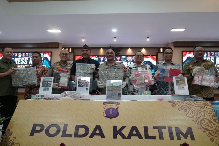 Jalankan Bisnis Narkoba Sejak 2010, Bandar di Paser Diringkus dan Uang Rp 1 Miliar Disita