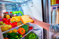 Cara Menyimpan Buah dan Sayur di Kulkas agar Tetap Segar