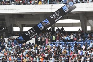 'Gaji Saya Habis buat Nonton Messi, tapi Dia Cuma Nongol 20 Menit'