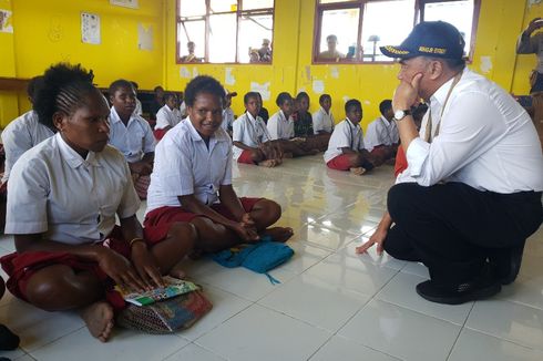 Dikunjungi Mendikbud, Ini Kondisi Pelajar Pengungsi Nduga di Keneyam