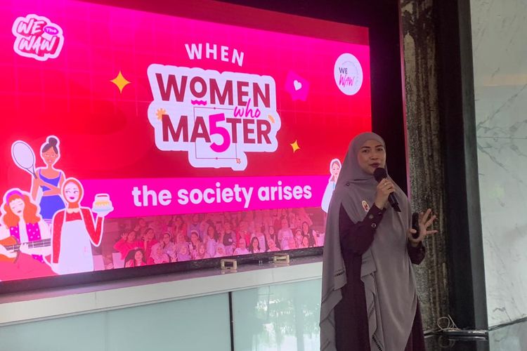 Founder Women Empower Women At Work (WEWAW), Jessica Carla dalam acara WEtheWAW: #WOMENwhoMA5TER Jakarta, Minggu (16/11/2025).