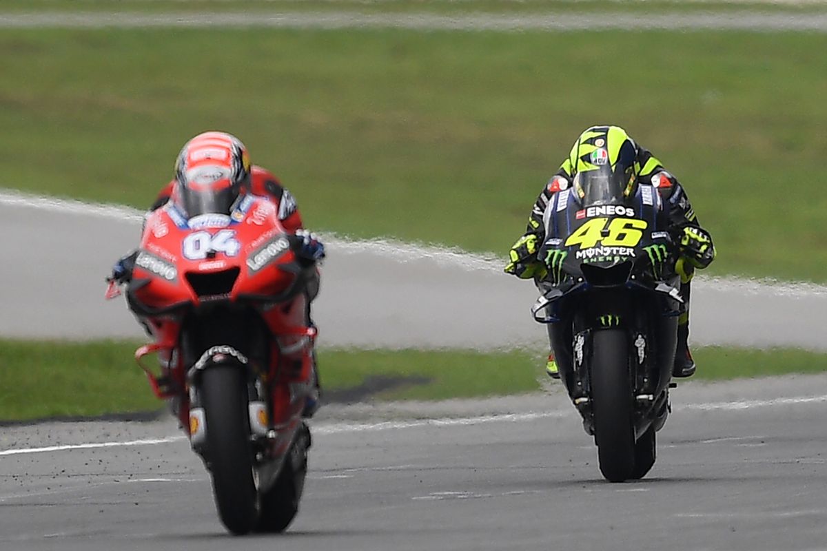 Rossi saat berlaga di MotoGP Malaysia 2019 (Photo by Mohd RASFAN / AFP)