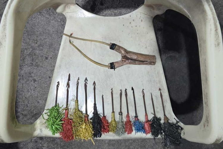 Produksi Panah Busur dan Jual di Facebook, Tukang Kayu di Makassar Diciduk Polisi