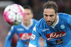 Chelsea Belum Berani Tawar Higuain