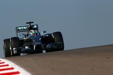 Sempat Kesulitan, Hamilton dan Rosberg Masih Kuasai Sesi Latihan GP AS