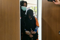 Ditangkap, Muncikari yang Sekap dan Paksa Remaja Jadi PSK Menangis di Mapolda Metro Jaya