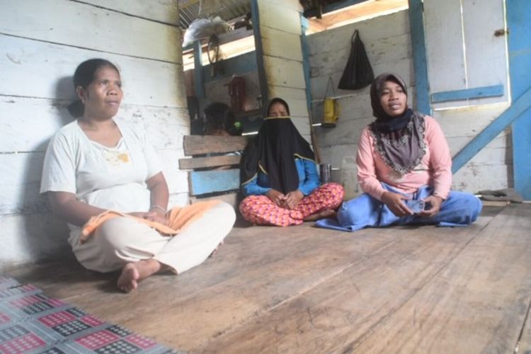 Keluarga korban meminta agar pemerintah bisa segera memulangkan jenazah La Baa di kampung halamannya di Desa Kamelanta. Kecamatan Kapuntori, Kabupaten Buton, Sulawesi Tenggara.