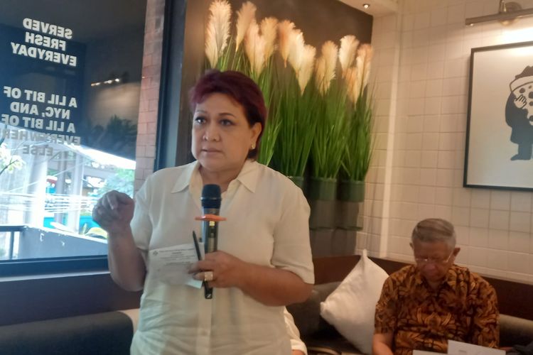 Ketua Umum Wellness and Healthcare Entrepreneur Association (WHEA) Agnes Lourda Hutagalung dalam Konferensi Pers terkait Kenaikan Pajak Hiburan 40-75 persen di Jakarta, Kamis (18/1/2024).